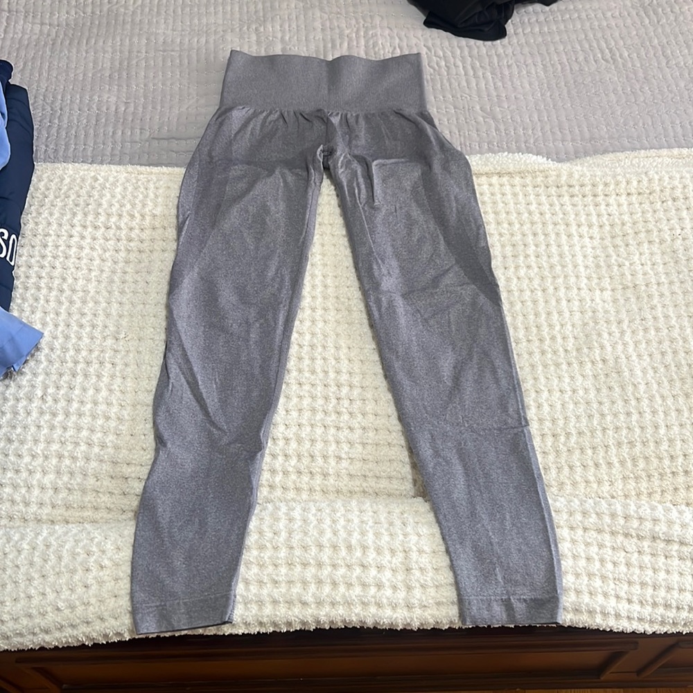 NVGTN grey small full length high waisted leggings